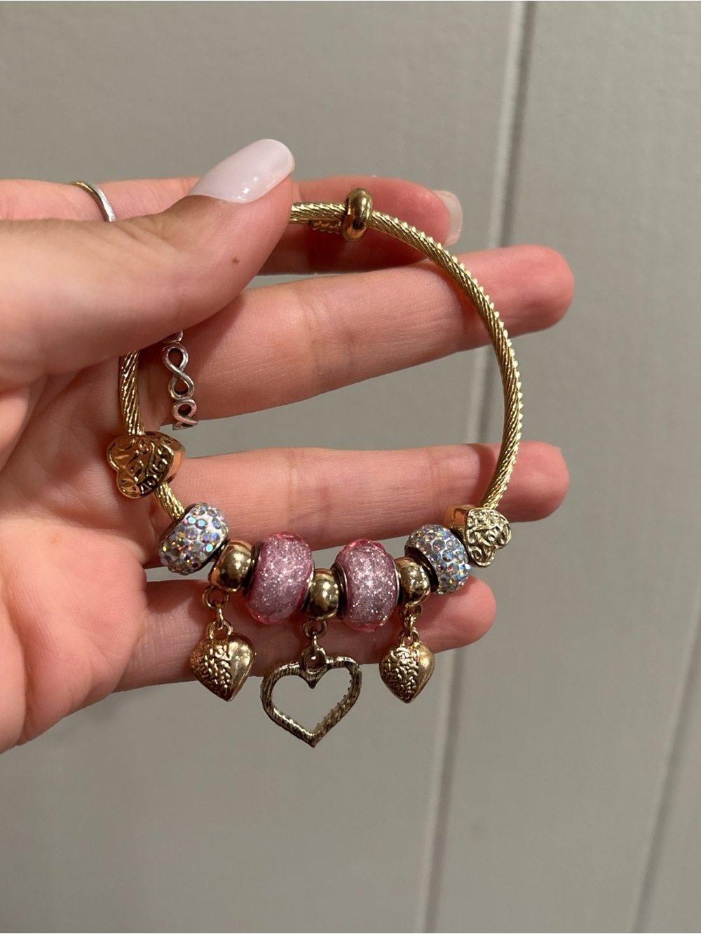 Gold-Tone Heart Charm Bracelet with Pink Glass Beads